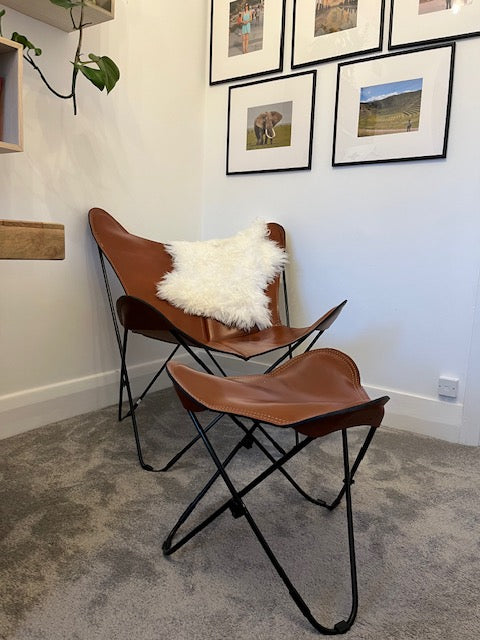 Polo 皮革蝴蝶椅带脚凳