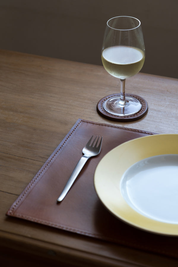 手工皮革餐垫 12x18 英寸 – 植物鞣制全粒面餐桌垫，优质礼品