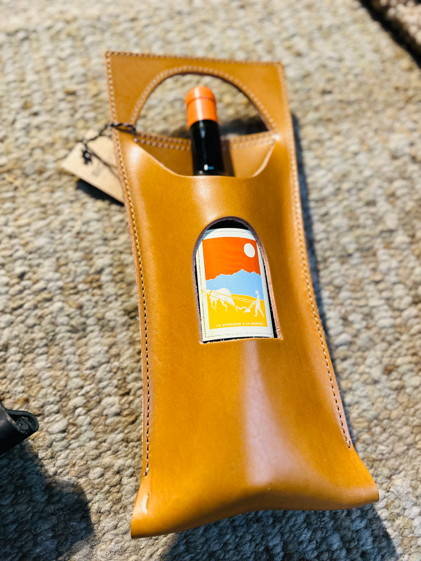 带提手的豪华皮革酒盒，可装6瓶葡萄酒