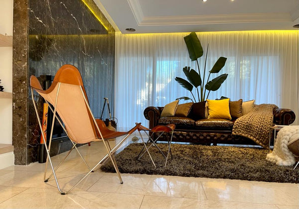 Polo 皮革蝴蝶椅带脚凳