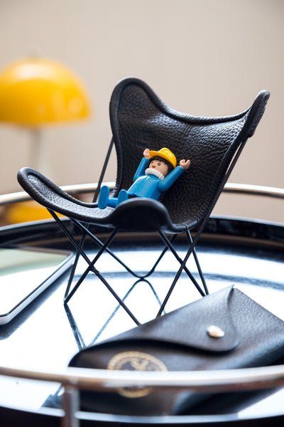 MINIATURE 1:6 SCALE BUTTERFLY CHAIR FOR DESKTOP