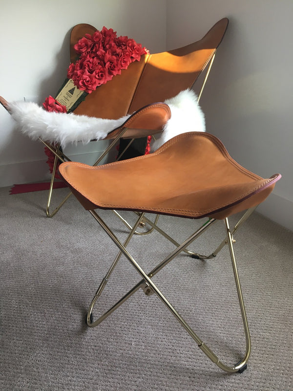 Polo 皮革蝴蝶椅带脚凳