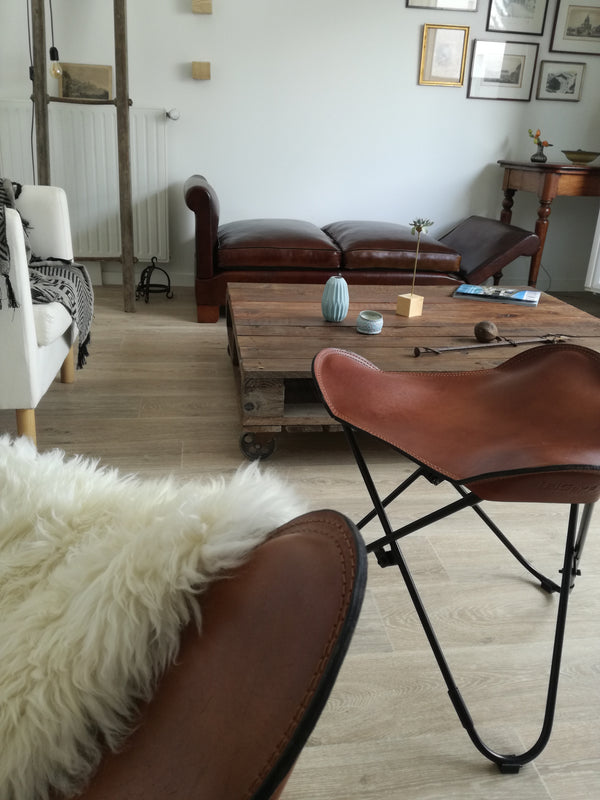 Polo 皮革蝴蝶椅带脚凳